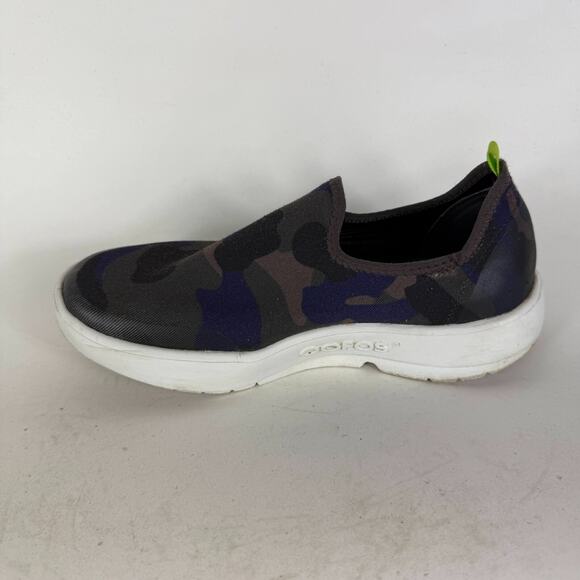Oofos OOmg Comfort Sneakers Womens 7 Camouflage Slip On Low Top Round Toe Casual - Picture 6 of 10